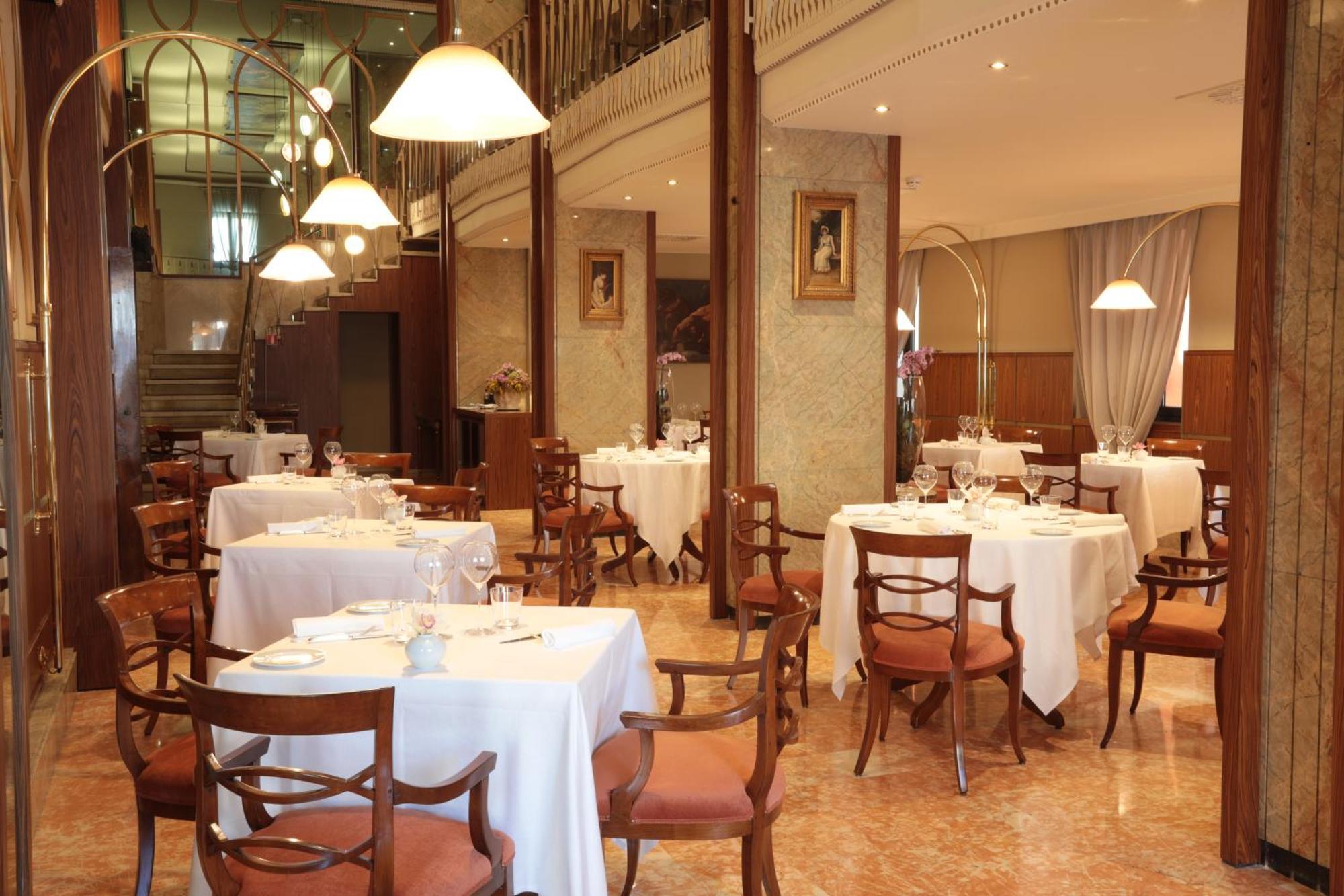 Due Torri Hotel Verona Eksteriør billede