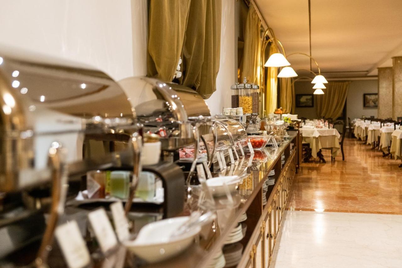 Due Torri Hotel Verona Eksteriør billede